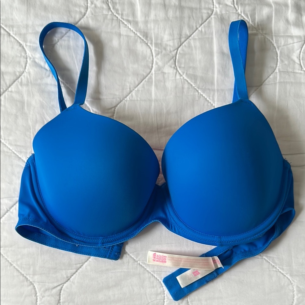 Victoria's Secret PINK WEAR EVERYWHERE LIGHTLY LINED T-SHIRT BRA